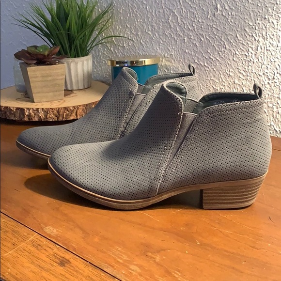 thorogood flyway boots